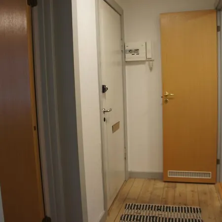 Apartment 107 Skjoldsgade Id 193 *